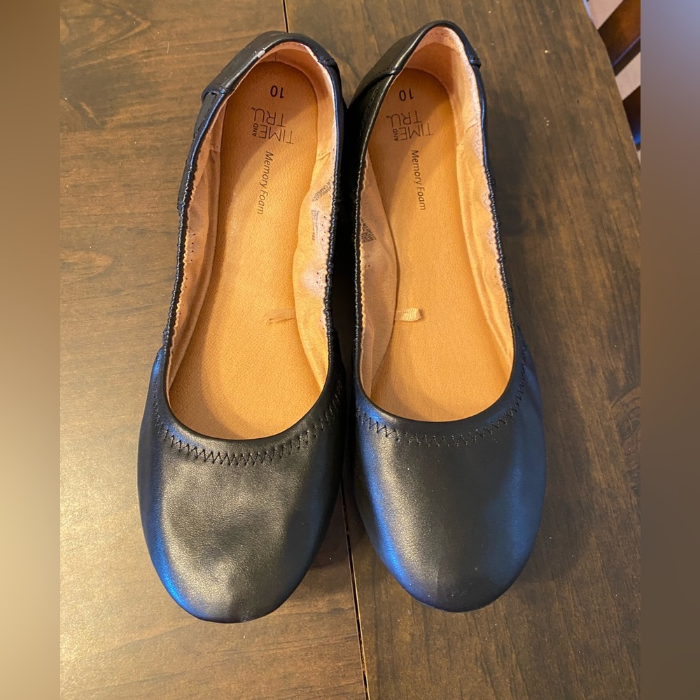 Time and Tru Black Women's Flats size 10